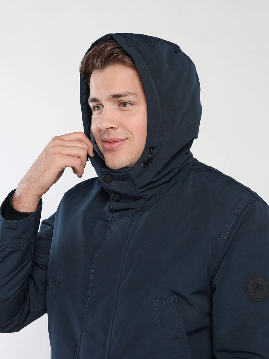 Куртка прямого кроя на утеплителе с капюшоном